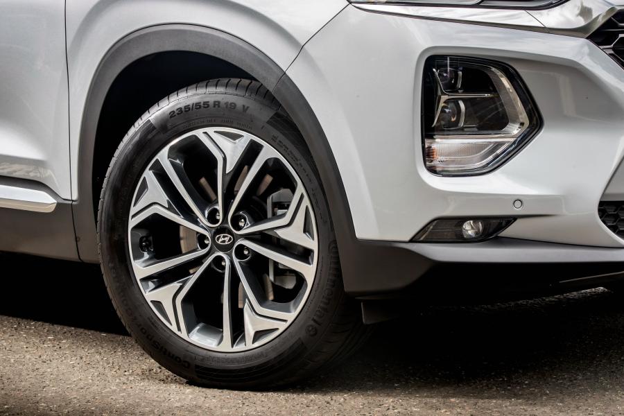 Колеса Hyundai Santa Fe (TM) 2018 года  (UK) (фото 39 из 40)
